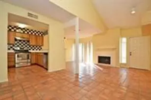 7080 Greenway Chase St, Houston, TX 77072 - Photo 5