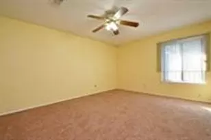 7080 Greenway Chase St, Houston, TX 77072 - Photo 7