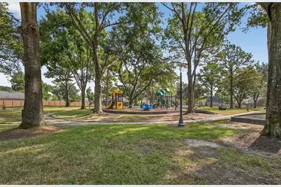 8515 Pool Creek Drive, Houston, TX 77095 - Photo 27