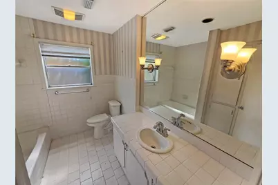 10806 Inwood Drive, Houston, TX 77042 - Photo 21