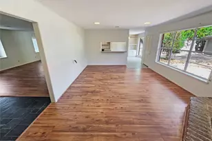 10806 Inwood Dr, Houston, TX 77042 - Photo 13