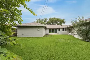8527 Glenloch Dr, Houston, TX 77061 - Photo 31
