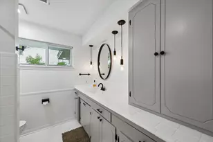 8527 Glenloch Dr, Houston, TX 77061 - Photo 29