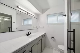 8527 Glenloch Dr, Houston, TX 77061 - Photo 25