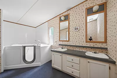 235 Iris, Livingston, TX 77351 - Photo 29