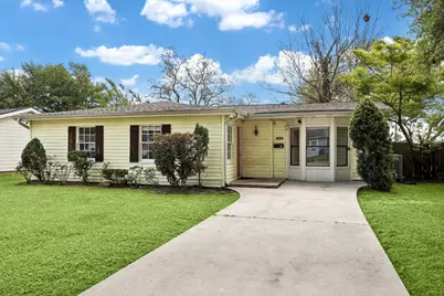 1517 Wayside Drive, Texas City, TX 77590 - Photo 1