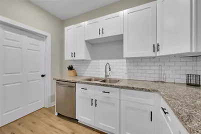 10317 Lake Road #6A, Houston, TX 77070 - Photo 7
