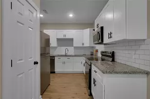10317 Lake Rd, Houston, TX 77070 - Photo 9