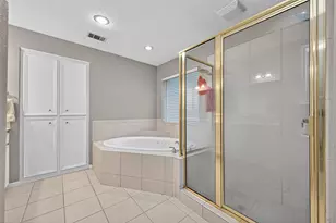 2022 Running Springs Dr, Kingwood, TX 77339 - Photo 45