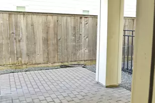2211 Chenevert St, Houston, TX 77003 - Photo 29