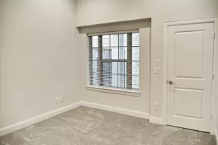 2211 Chenevert St, Houston, TX 77003 - Photo 27