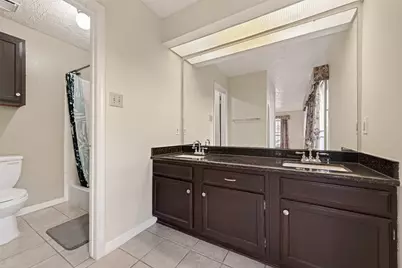 11866 Plumbrook Drive, Houston, TX 77099 - Photo 33