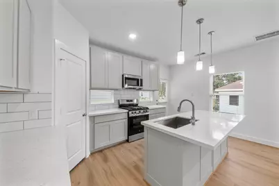 1220 E 33rd Street, Houston, TX 77022 - Photo 11