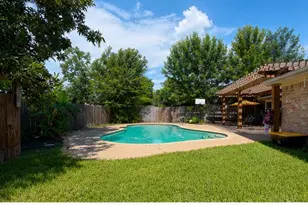 13823 Maisemore Rd, Houston, TX 77015 - Photo 17
