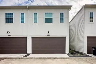 1602 Westside Gardens Ln, Houston, TX 77055 - Photo 27