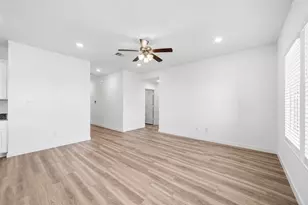 9522 Wall St, Texas City, TX 77591 - Photo 9