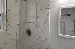 2221 Blodgett St, Houston, TX 77004 - Photo 5