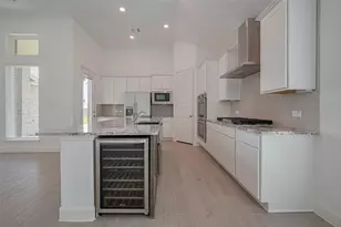 2907 Golden Isle Dr, Texas City, TX 77568 - Photo 9