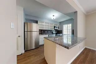 2121 Winrock Blvd, Houston, TX 77057 - Photo 13