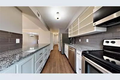 2121 Winrock Boulevard #43, Houston, TX 77057 - Photo 15