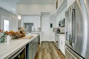 806 Thornton Rd, Houston, TX 77018 - Photo 5