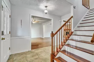16121 Lakeview Dr, Jersey Village, TX 77040 - Photo 5