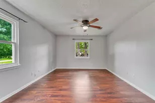 16121 Lakeview Dr, Jersey Village, TX 77040 - Photo 13