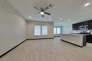 8523 Aster Gln Wy, Rosharon, TX 77583 - Photo 3