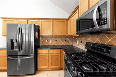 6218 Pleasant Stream Drive, Katy, TX 77449 - Photo 9