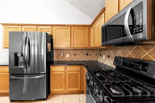 6218 Pleasant Stream Dr, Katy, TX 77449 - Photo 9