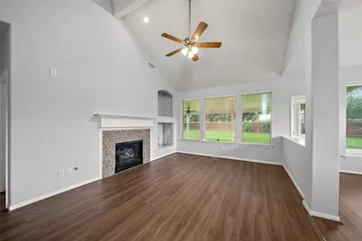 1123 Woodley Bend Boulevard, Sugar Land, TX 77479 - Photo 5