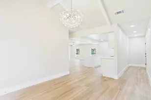 7407 Lumber Jack Dr, Houston, TX 77040 - Photo 9