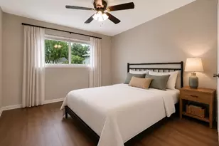 1519 Hitherfield Dr, Sugar Land, TX 77498 - Photo 11