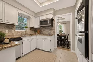 1519 Hitherfield Dr, Sugar Land, TX 77498 - Photo 5