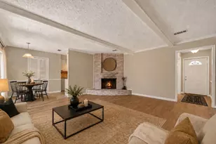 1519 Hitherfield Dr, Sugar Land, TX 77498 - Photo 3