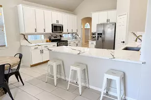 9018 Southleigh Dr, Spring, TX 77379 - Photo 5