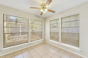 10827 Sugar Hill Dr, Houston, TX 77042 - Photo 7