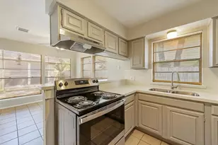10827 Sugar Hill Dr, Houston, TX 77042 - Photo 11