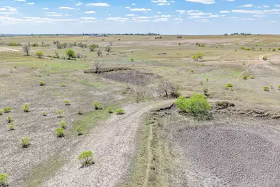 1037 County Road 340, Shiner, TX 77984 - Photo 15