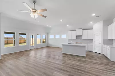 1266 W Shepard Drive, Dayton, TX 77535 - Photo 9