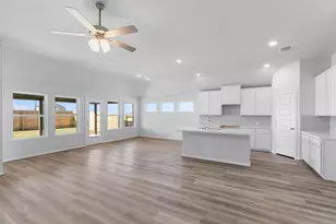 1266 W Shepard Dr, Dayton, TX 77535 - Photo 9