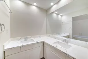 16800 Sugar Pine Dr, Houston, TX 77090 - Photo 27