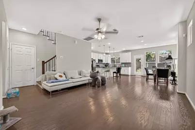 8659 Cedardale Park Drive, Houston, TX 77063 - Photo 7