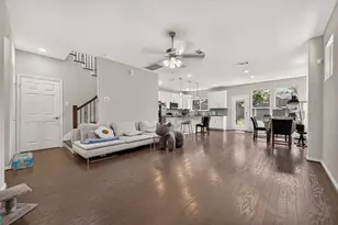 8659 Cedardale Park Dr, Houston, TX 77063 - Photo 7
