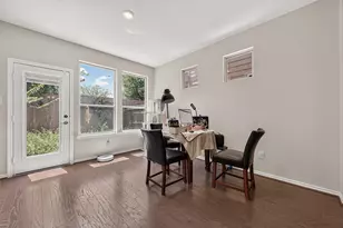 8659 Cedardale Park Dr, Houston, TX 77063 - Photo 11