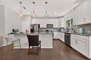 8659 Cedardale Park Dr, Houston, TX 77063 - Photo 15