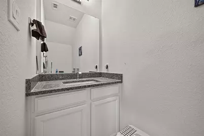8659 Cedardale Park Drive, Houston, TX 77063 - Photo 19