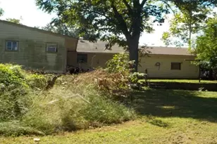 812 Tyler St, Jacksonville, TX 75766 - Photo 17