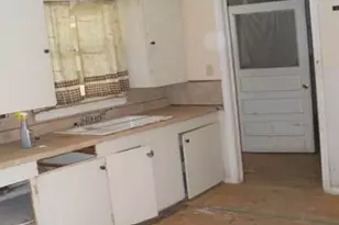 812 Tyler St, Jacksonville, TX 75766 - Photo 9