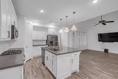 7392 Mount Greylock Loop, Porter, TX 77365 - Photo 9